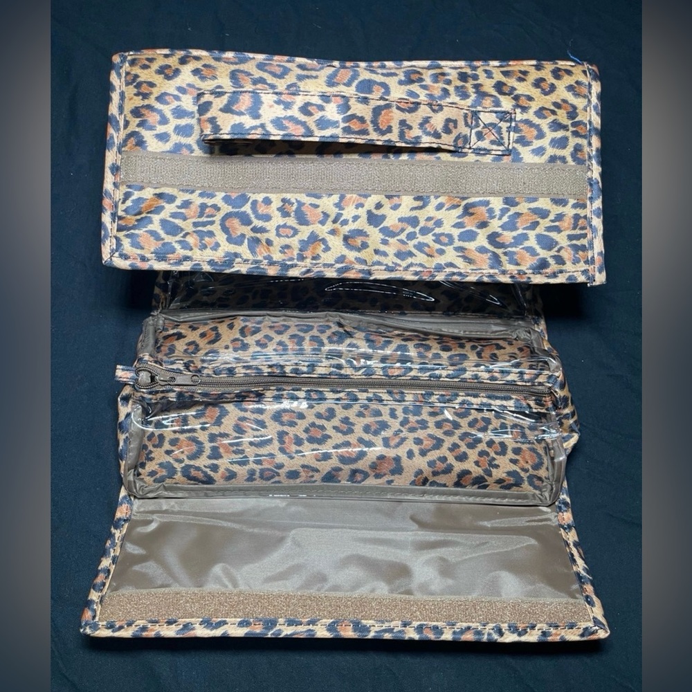 Cheetah print makeup/toiletry bag - Picture 9 of 9